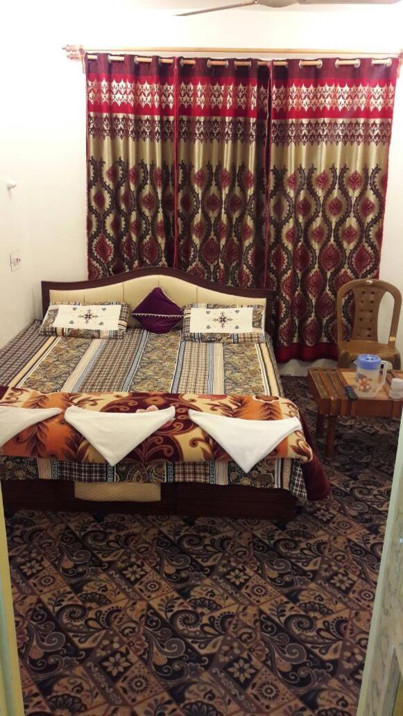 Fabulous Kashmir Srinagar Hotel Ngoại thất bức ảnh